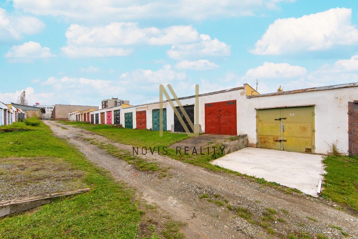 Garáže, Plzeň, 301 00