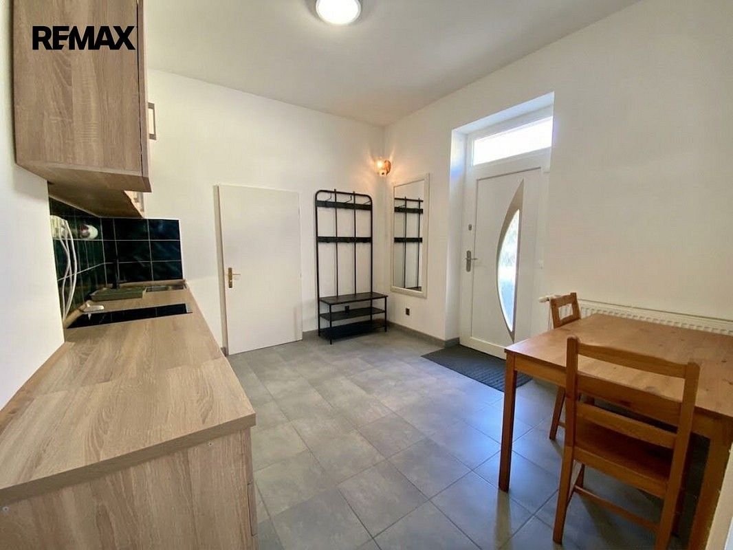 Pronájem byt 1+1 - Jansova, Černošice, okres Praha-západ, 37 m² - 5