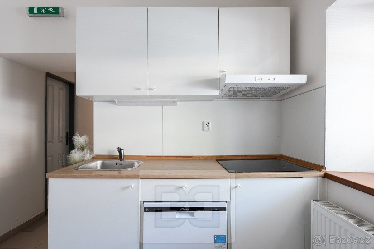 Pronájem byt - Karlštejn, 267 18