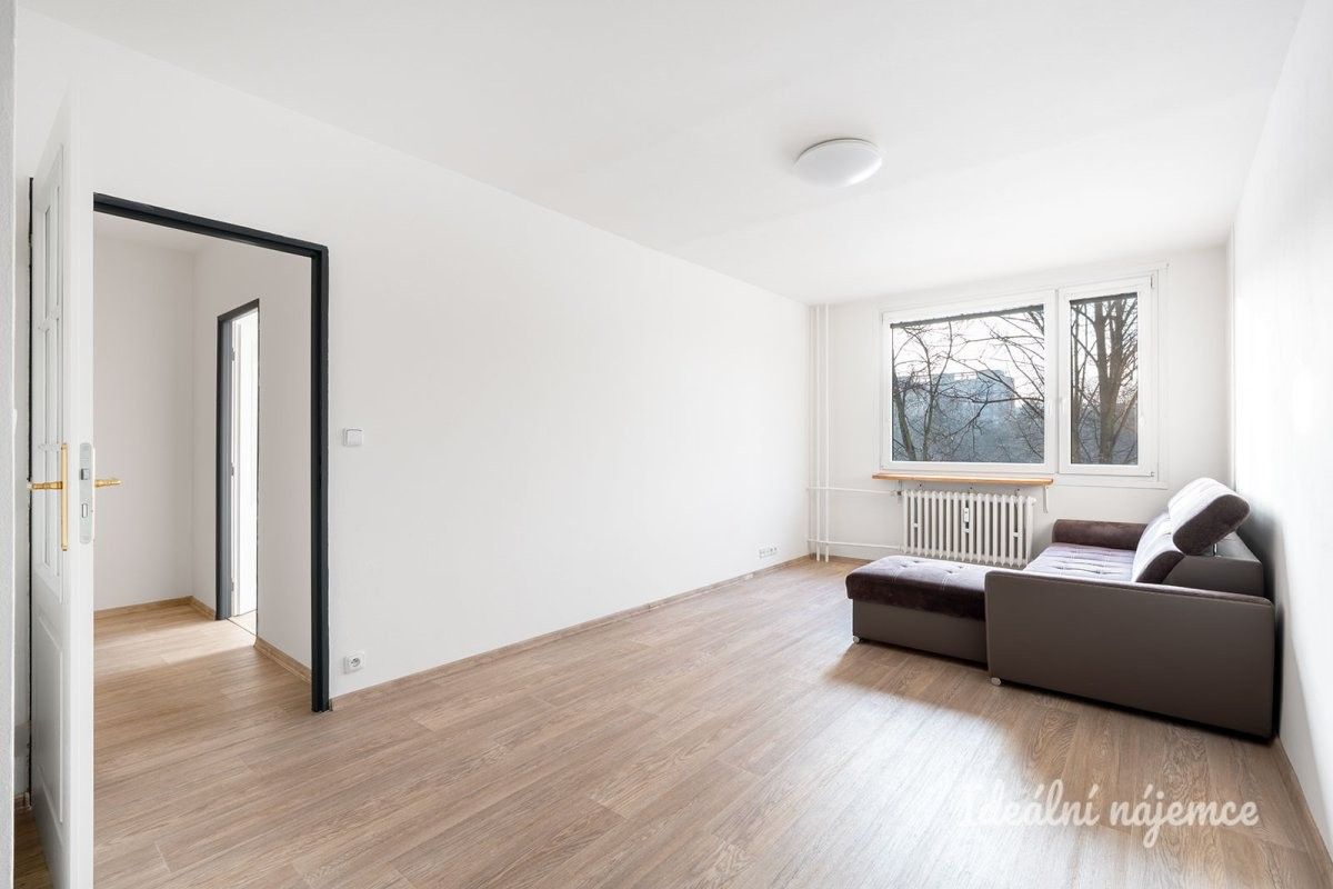 2+kk, Kubíkova, Praha, 50 m²