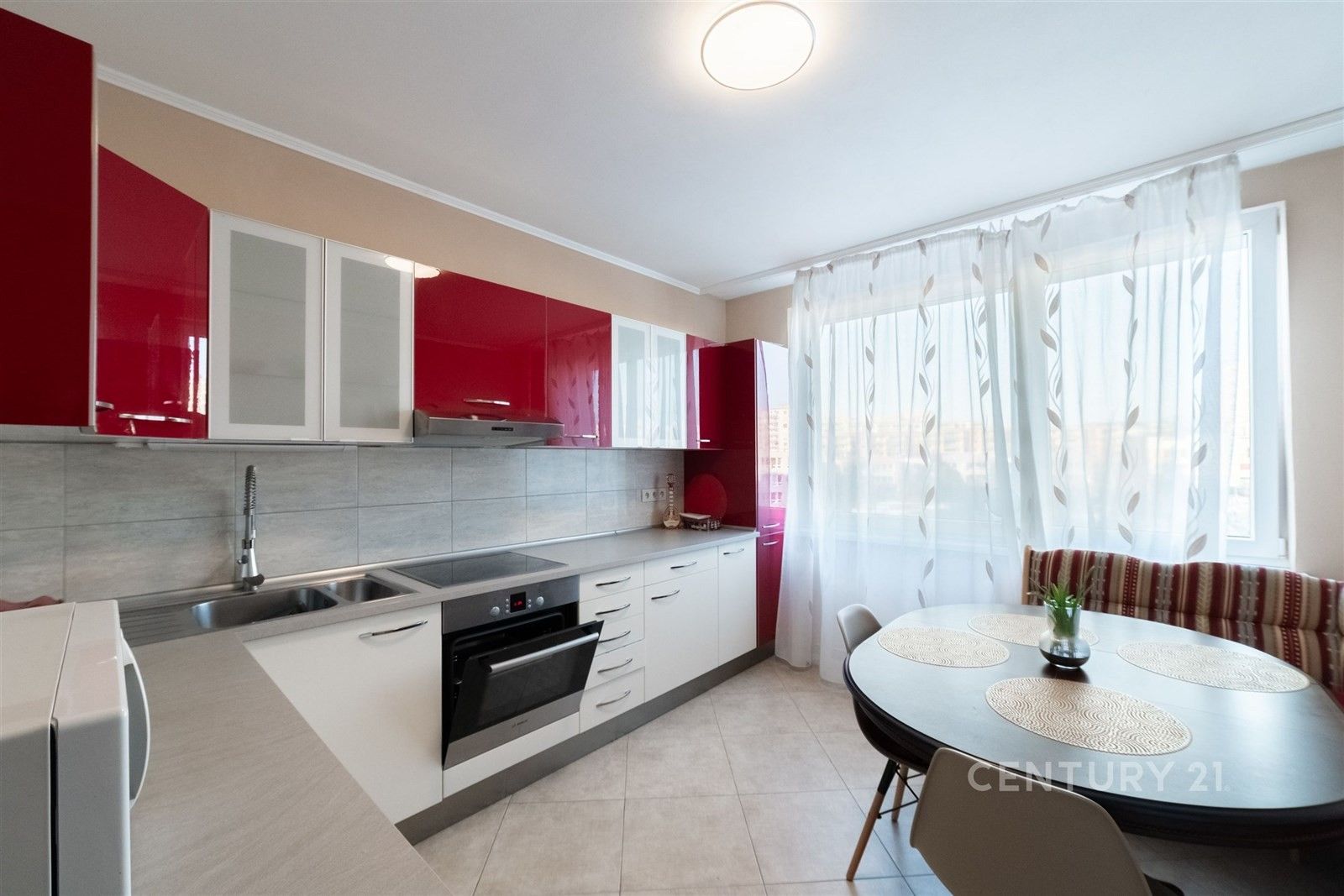 Pronájem byt 3+1 - Kpt. Stránského, Praha, 76 m²