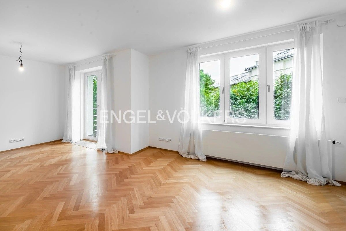 2+kk, Rybalkova, Praha, 72 m²