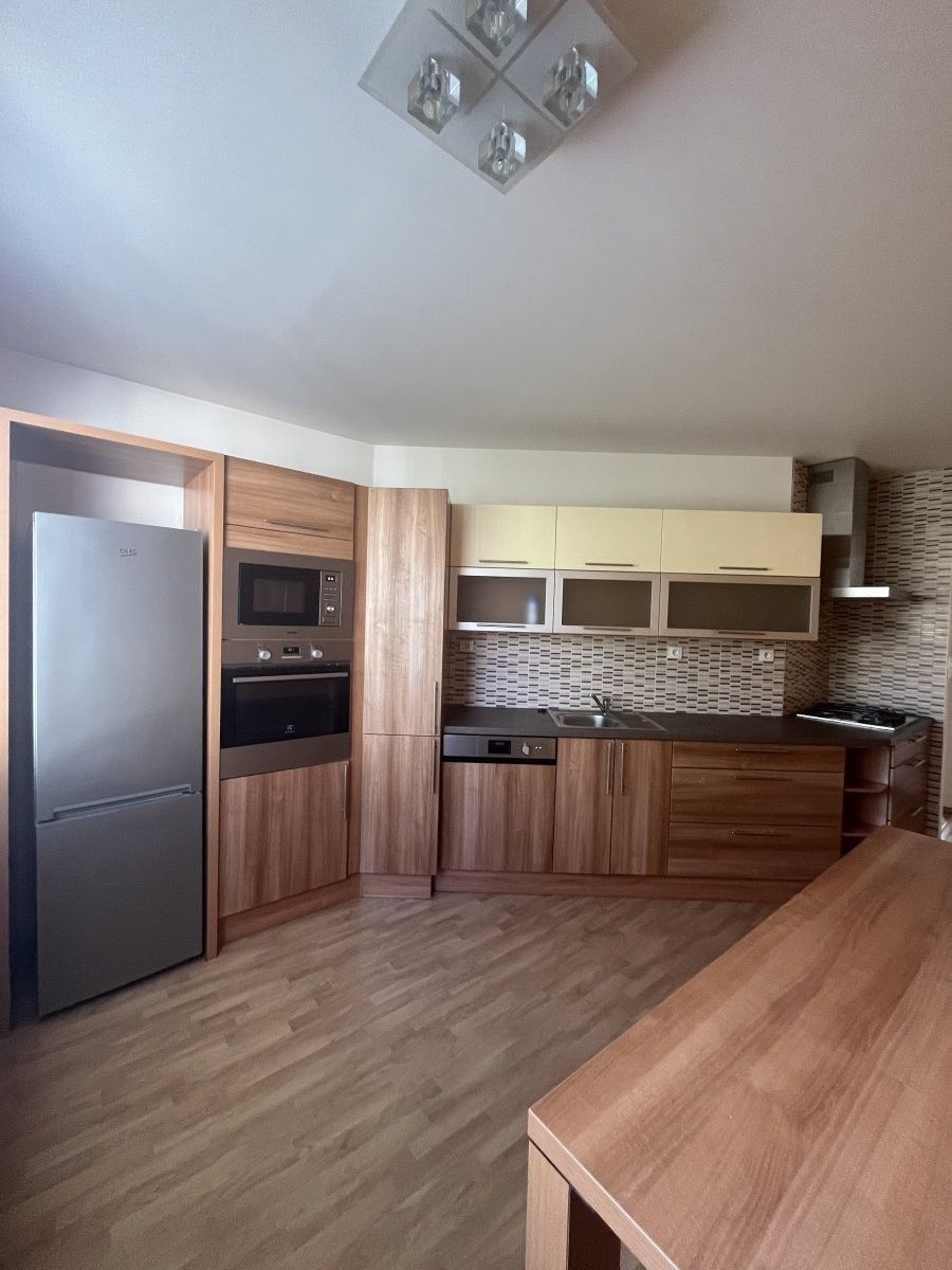 3+1, 2. května, Zlín, 78 m² - 1