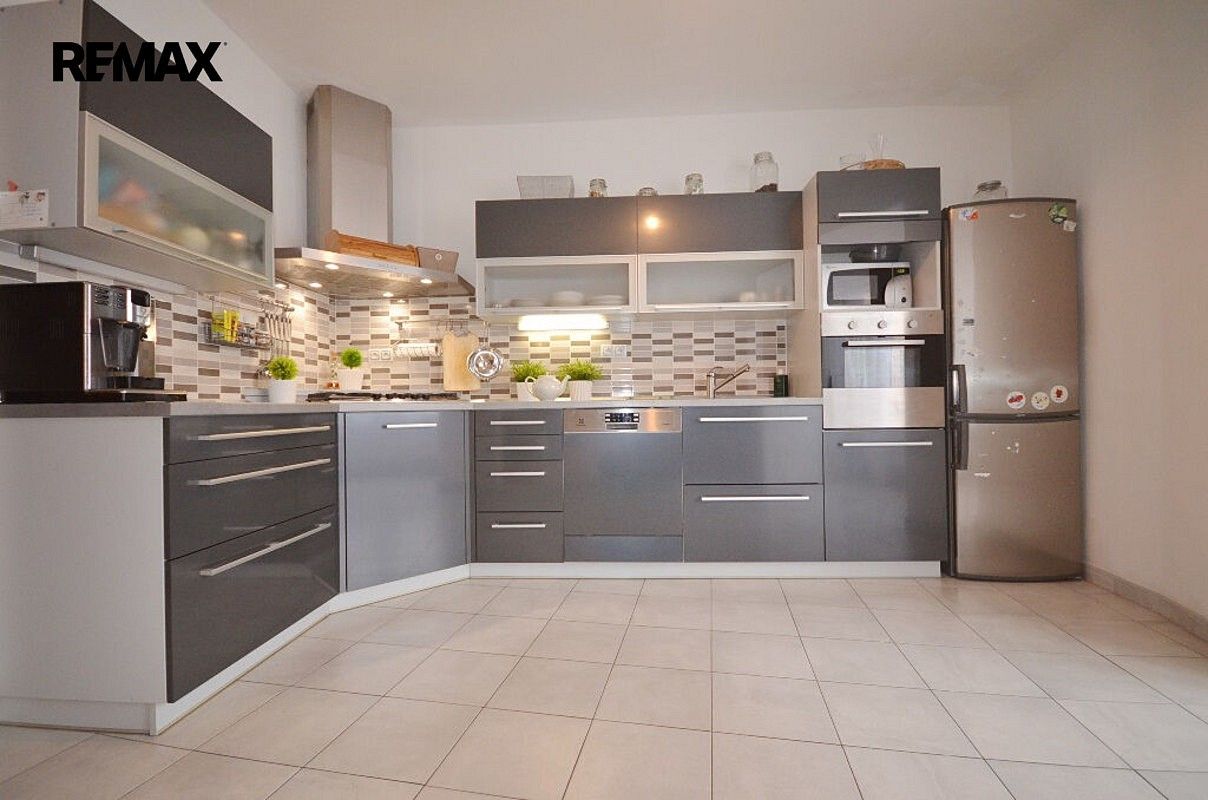 Prodej rodinný dům - Slaný, okres Kladno, Středočeský kraj, 200 m² - 5