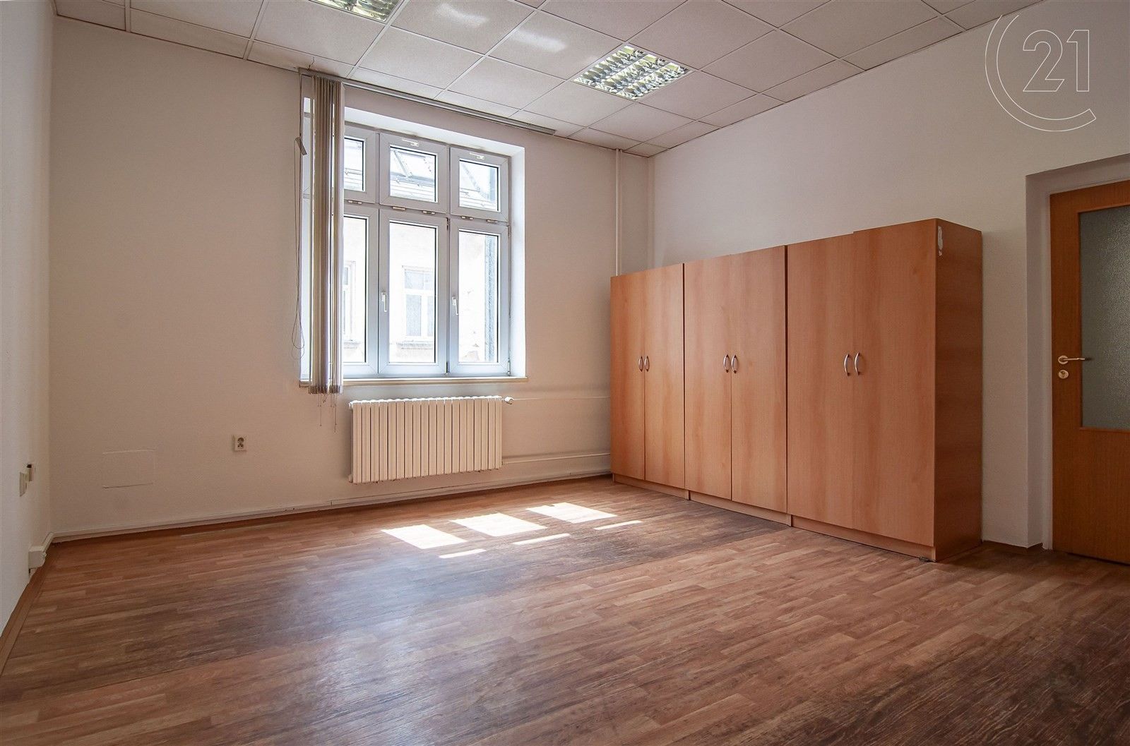 Pronájem kancelář - Poštovní, Třinec, 74 m²