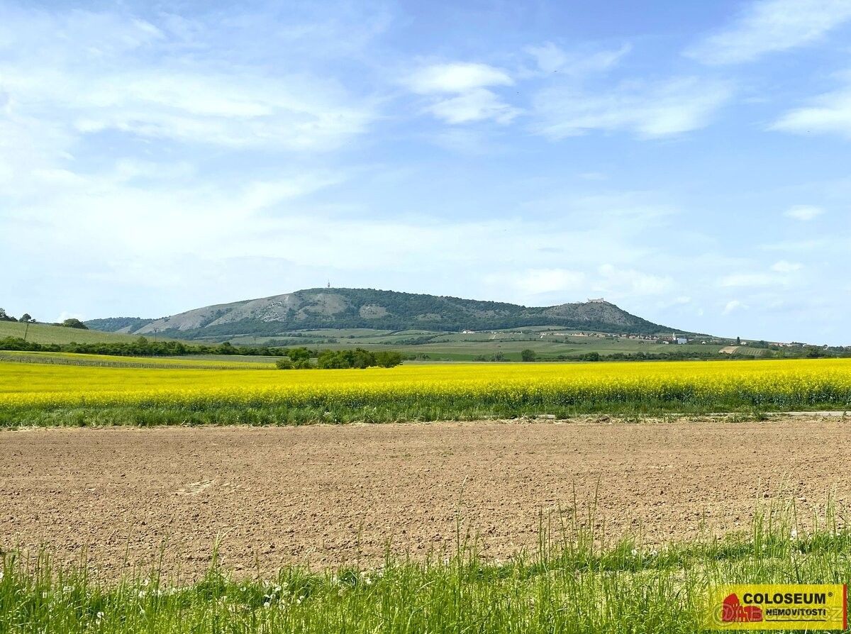 Prodej pozemek pro bydlení - Mikulov na Moravě, 692 01