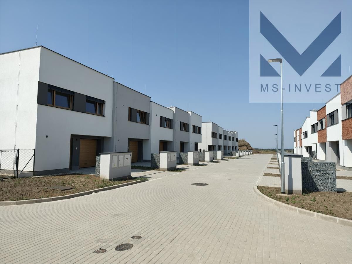 Prodej rodinný dům - Trabantská, Praha, 127 m²