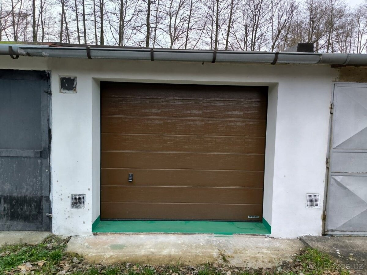 Garáže, Havířov, 736 01