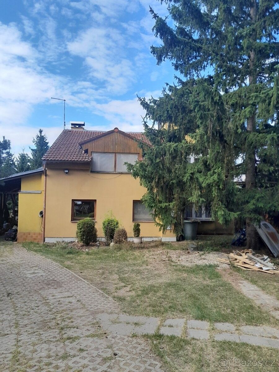 Prodej rodinný dům - Borotice, 263 01