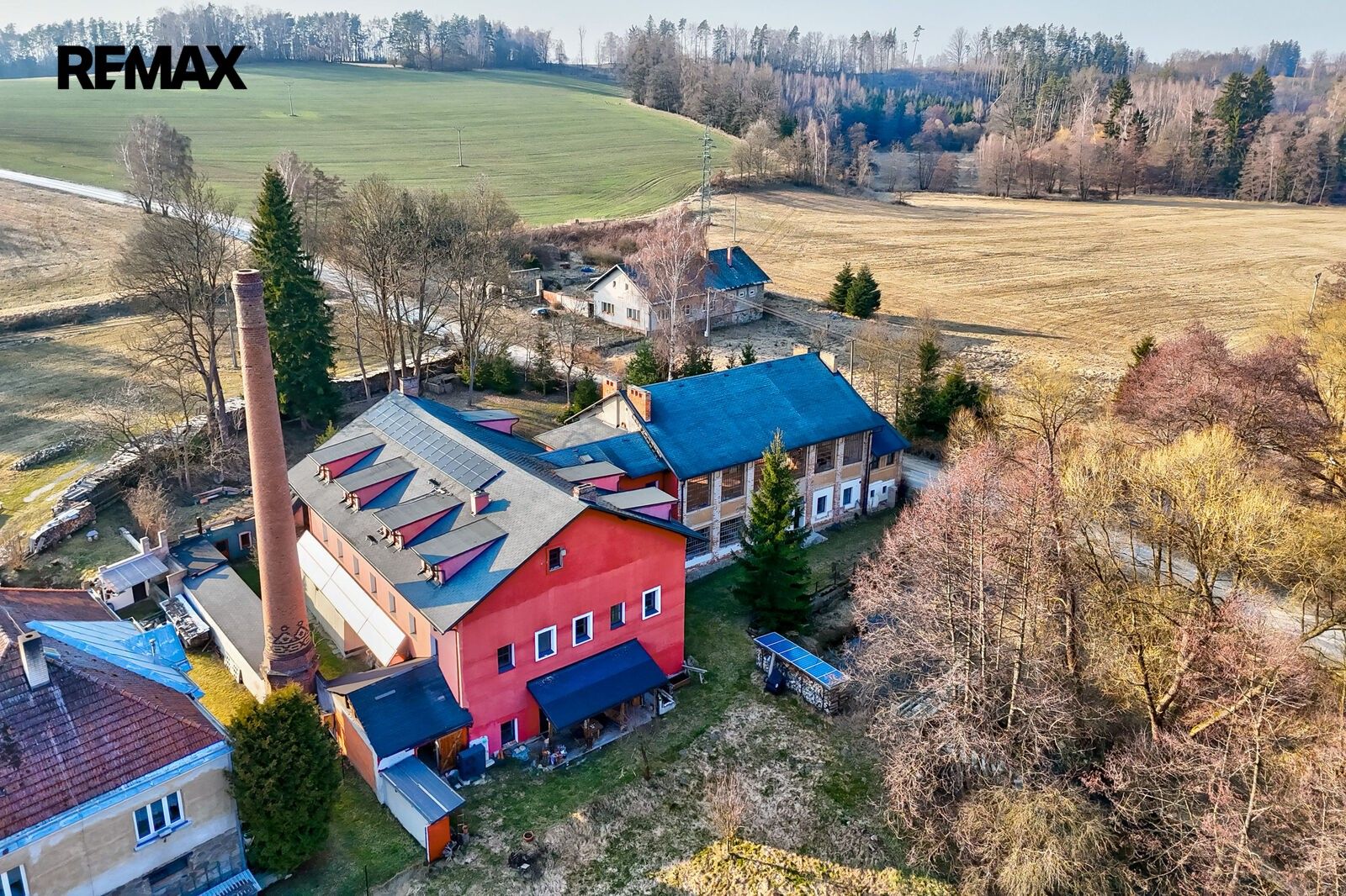 Prodej rodinný dům - Bednáreček, 440 m² - 1