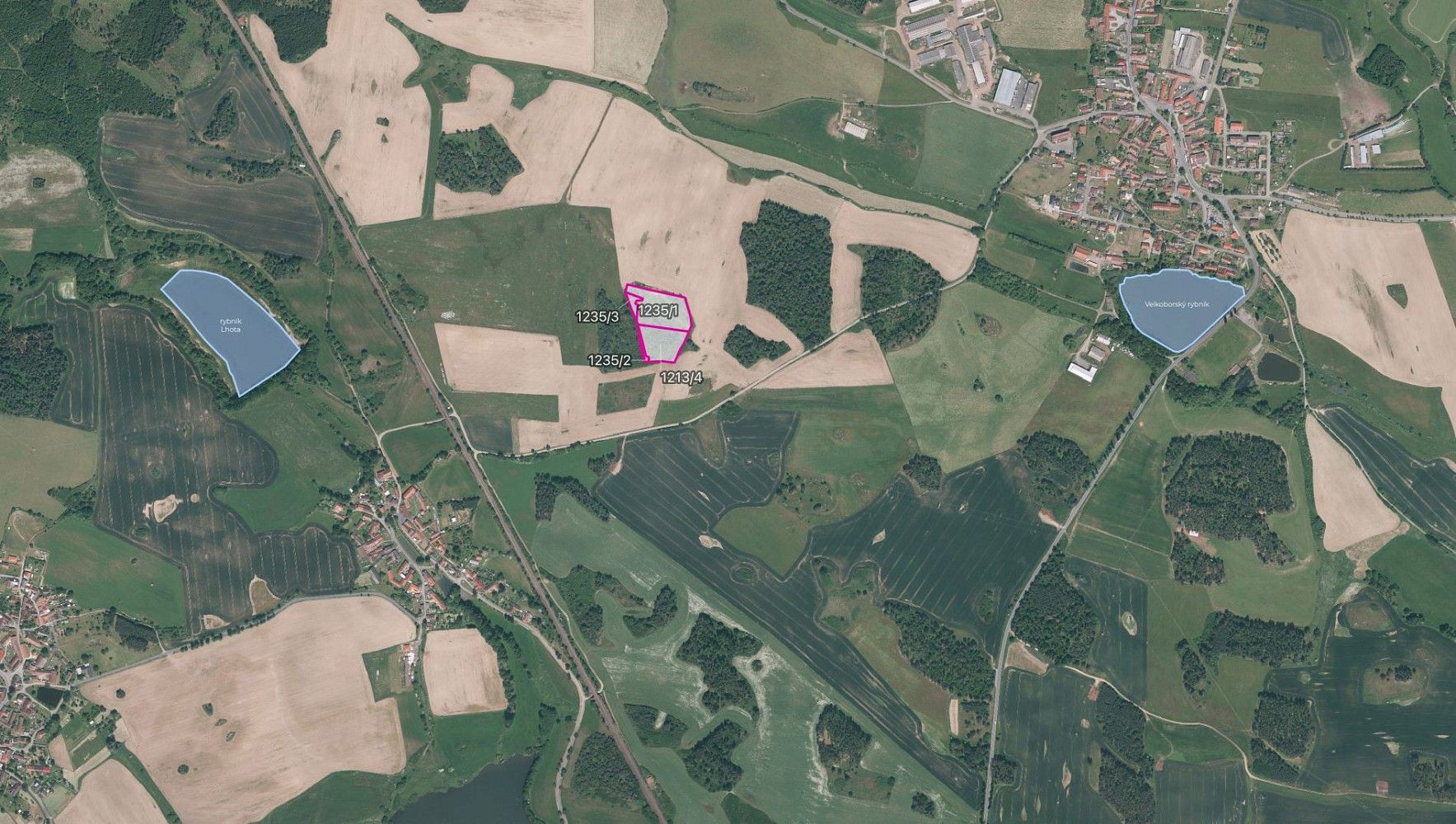 Les, 16 139 m²