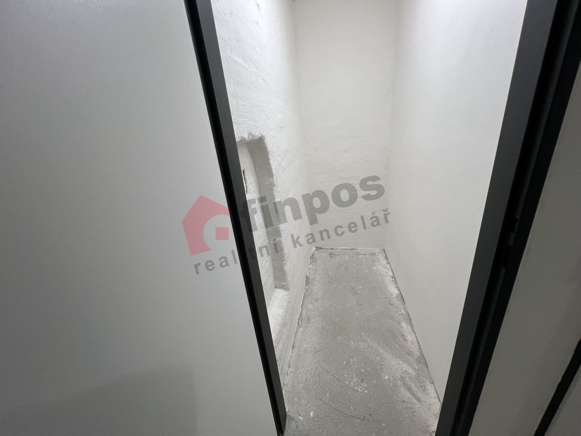 Pronájem sklad - Jindřicha Plachty 1139, Praha, 2 m²