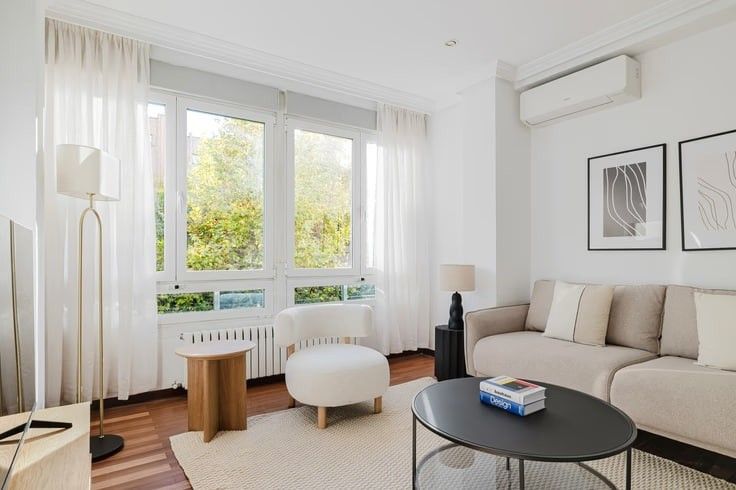 Pronájem byt - Praha, 160 00