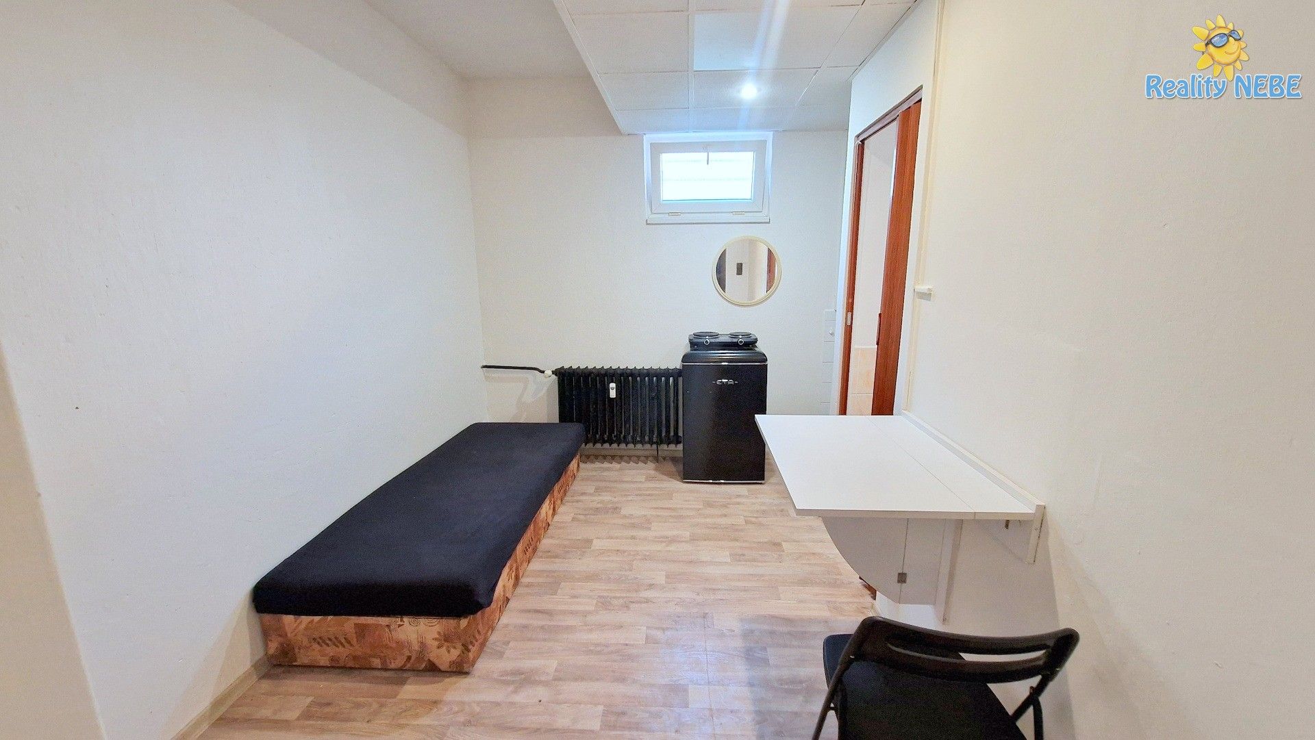 1+kk, Nad úžlabinou, Praha, 15 m²