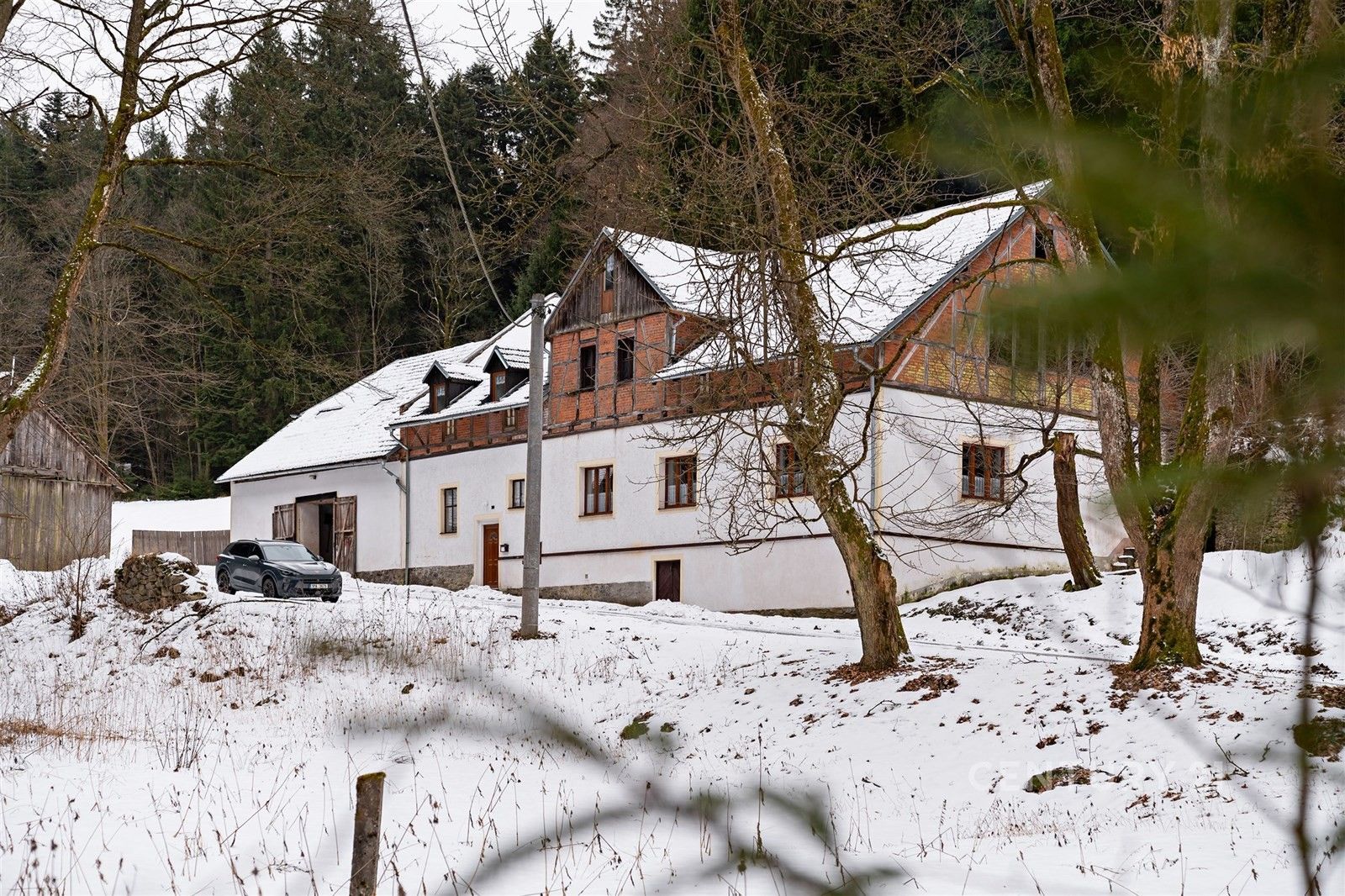 Chalupy, Strašín Zuklín, 648 m² - 2