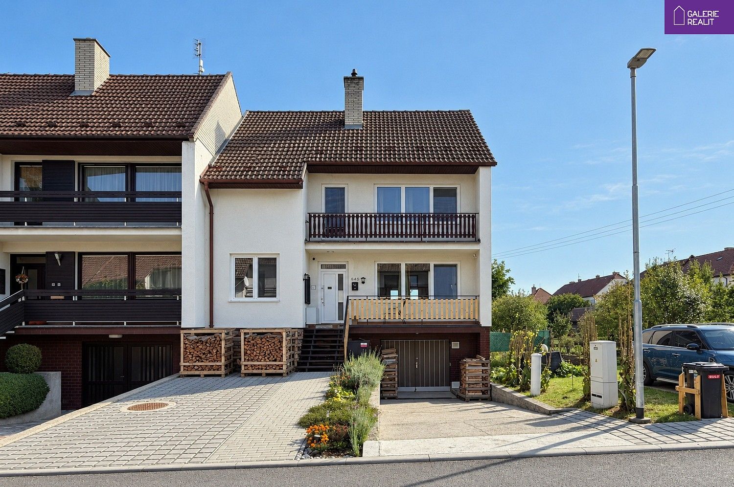Rodinné domy, Bánov, okres Uherské Hradiště, 215 m² - 1