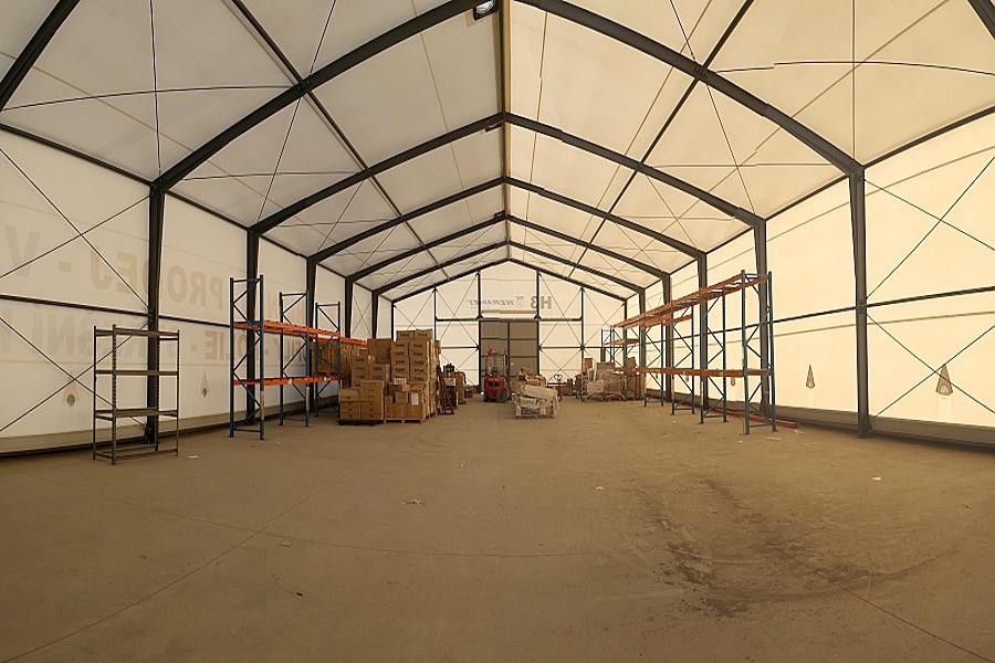 Pronájem sklad - Králův Dvůr, 480 m²