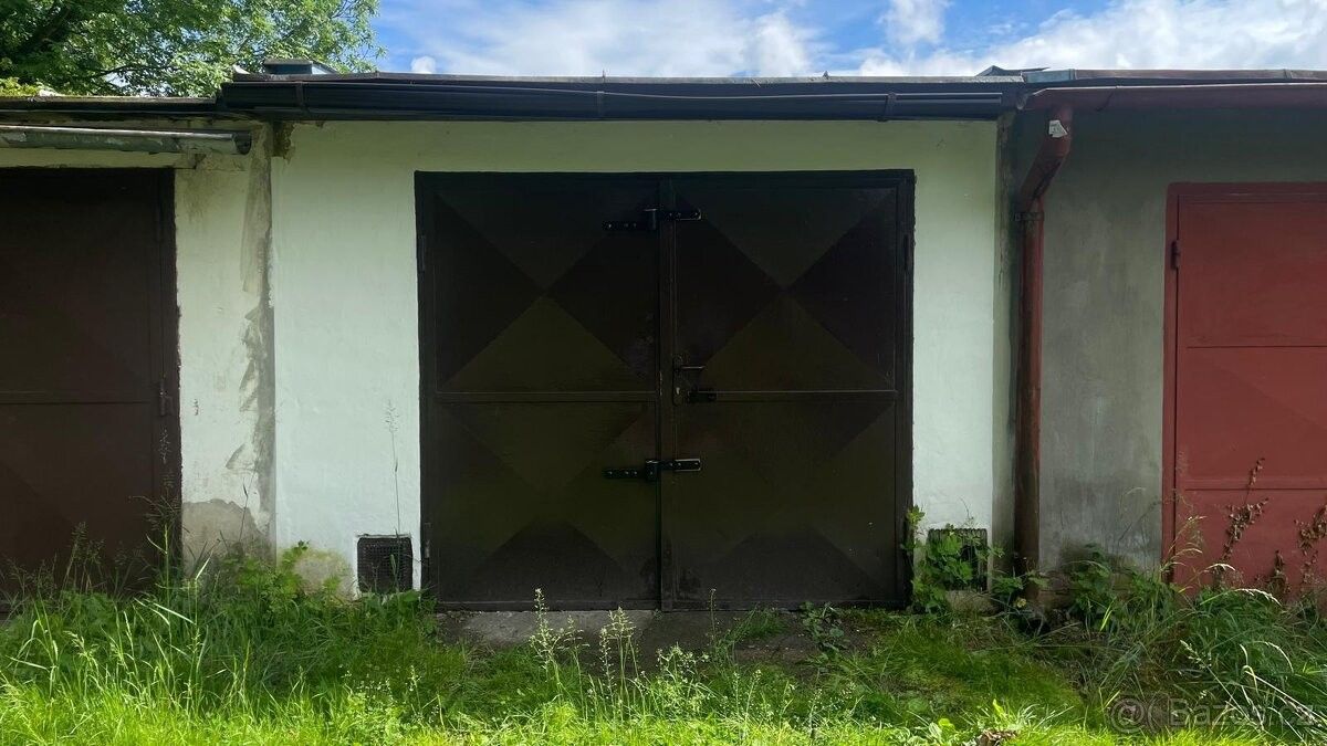 Garáže, Kolín, 280 02