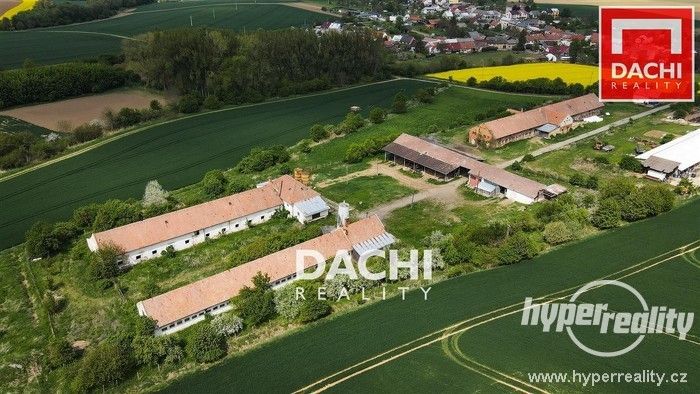 Zemědělské objekty, Nové sady, Morkovice-Slížany, 4 100 m²