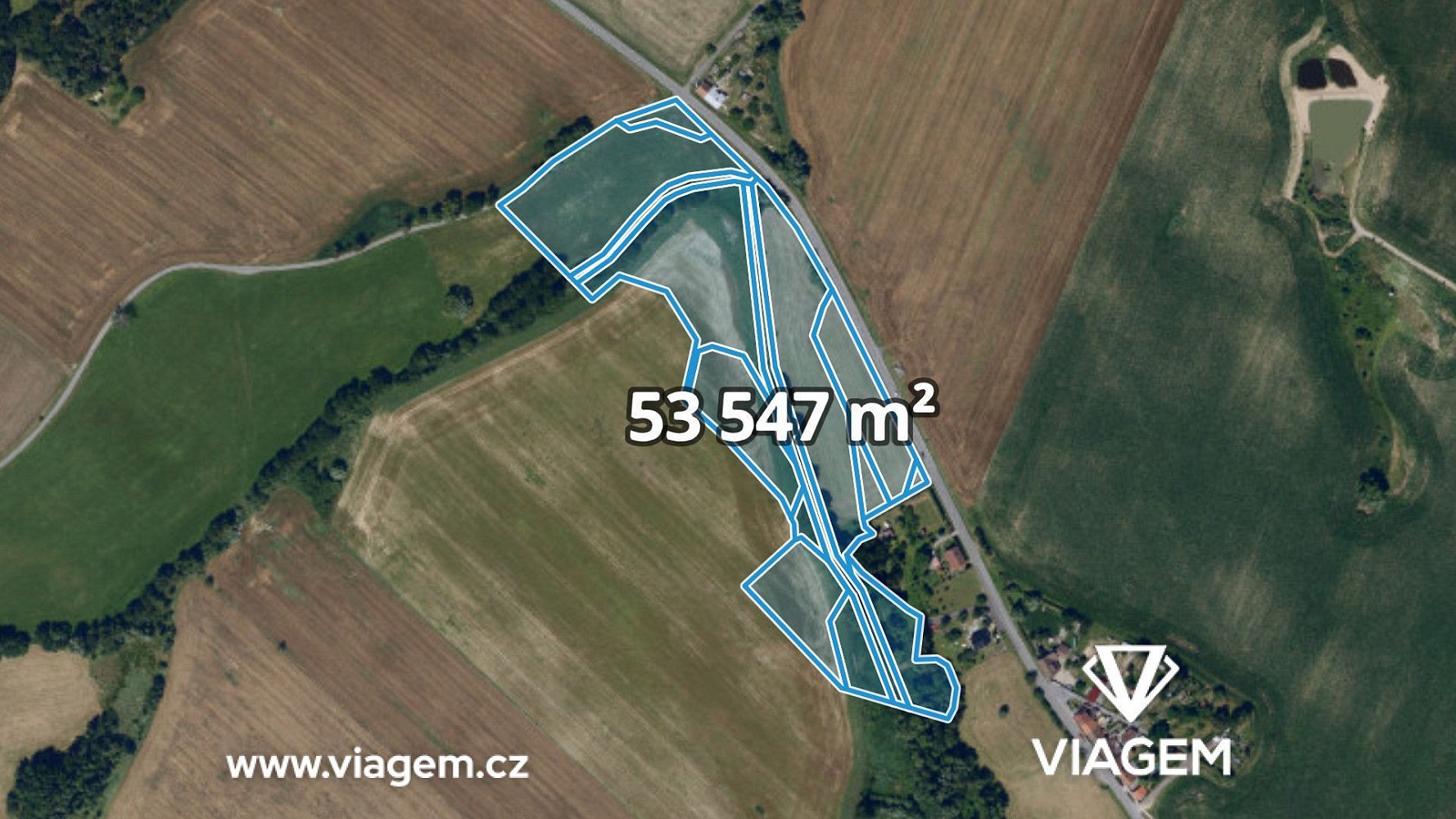 Zahrada, 2 379 m²