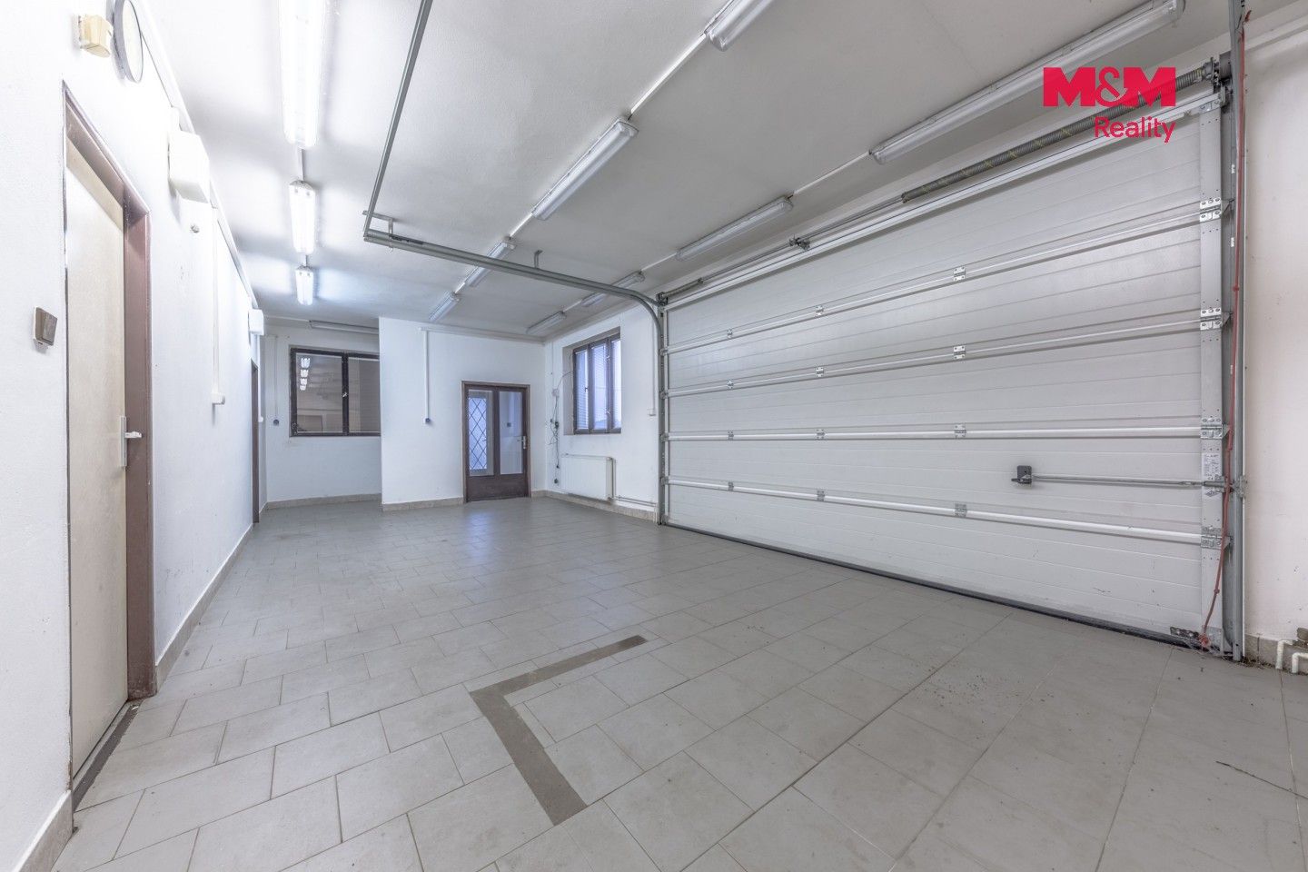 Garáže, Pod Lesem, Děčín, 140 m² - 2