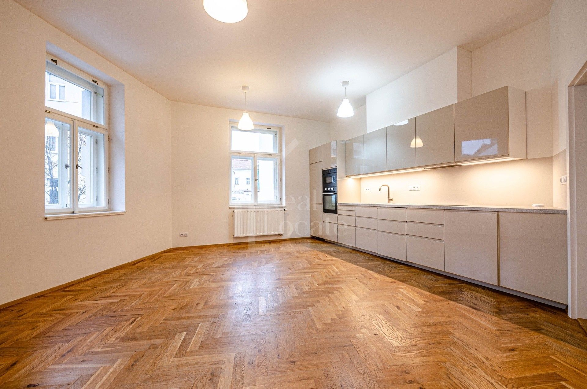 3+kk, Bořivojova, Praha, 82 m²