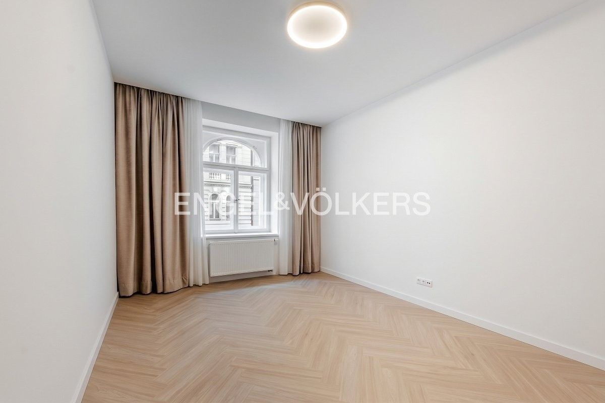 Byt 3+kk · 121 m² · Pplk. Sochora 737, Praha Holešovice - 3