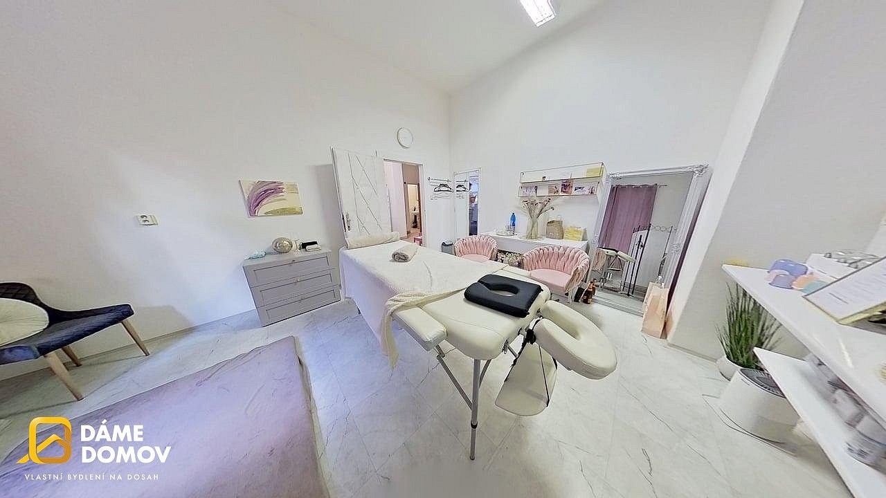 Obchodní prostory, Zlín, Zlínský kraj, 77 m² - 2