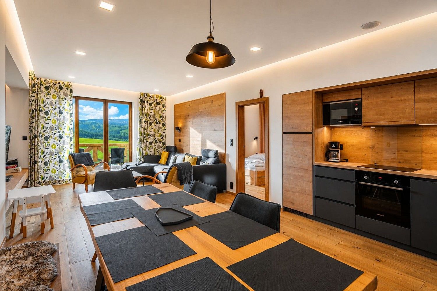 Byt 3+kk · 84 m² · Loučná pod Klínovcem - Loučná, okres Chomutov, Ústecký kraj - 3