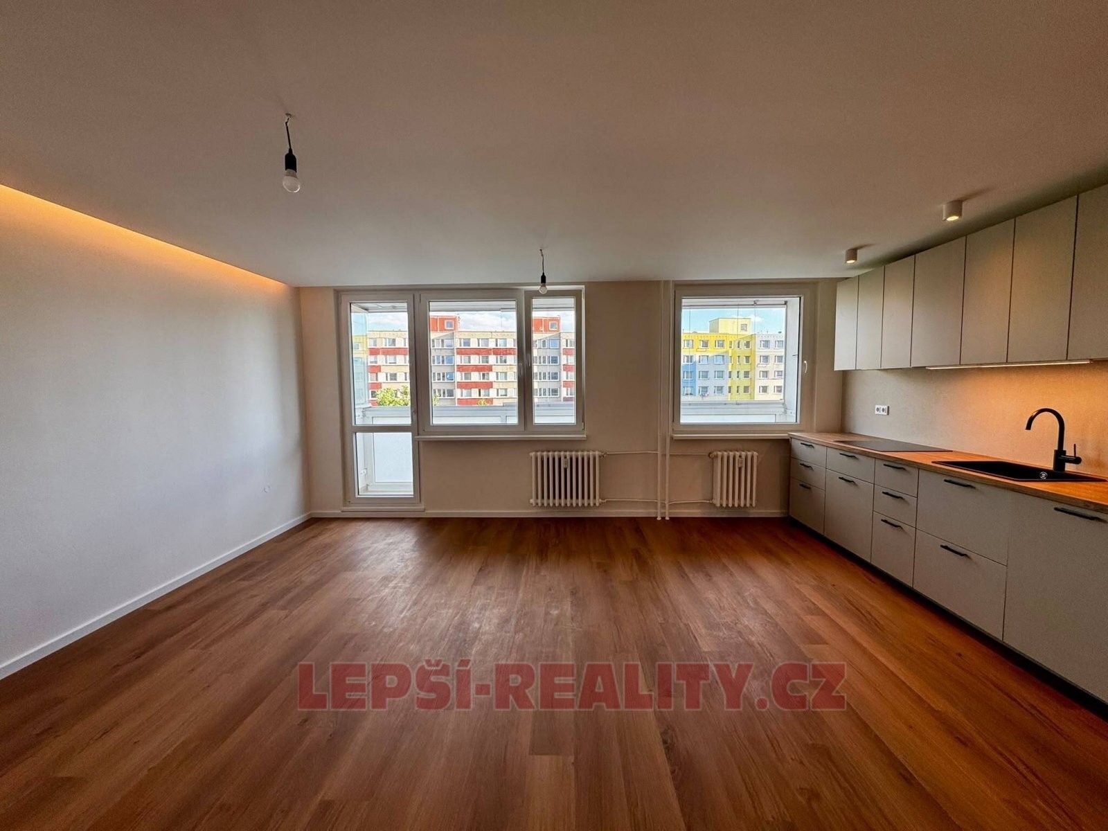 Byt 3+kk · 74 m² · Livornská, Praha - 3