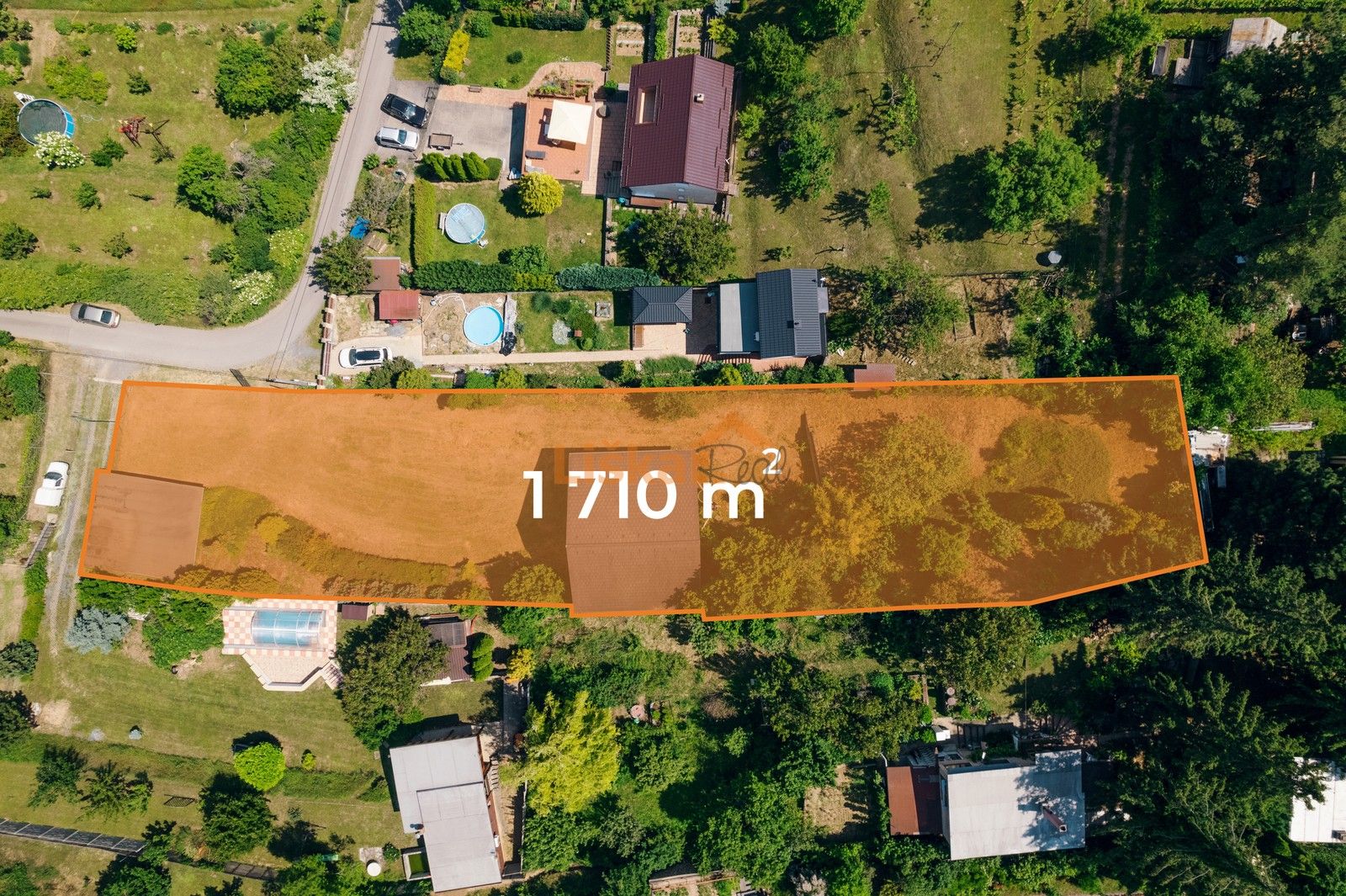 Pozemek pro bydlení, 1 710 m²