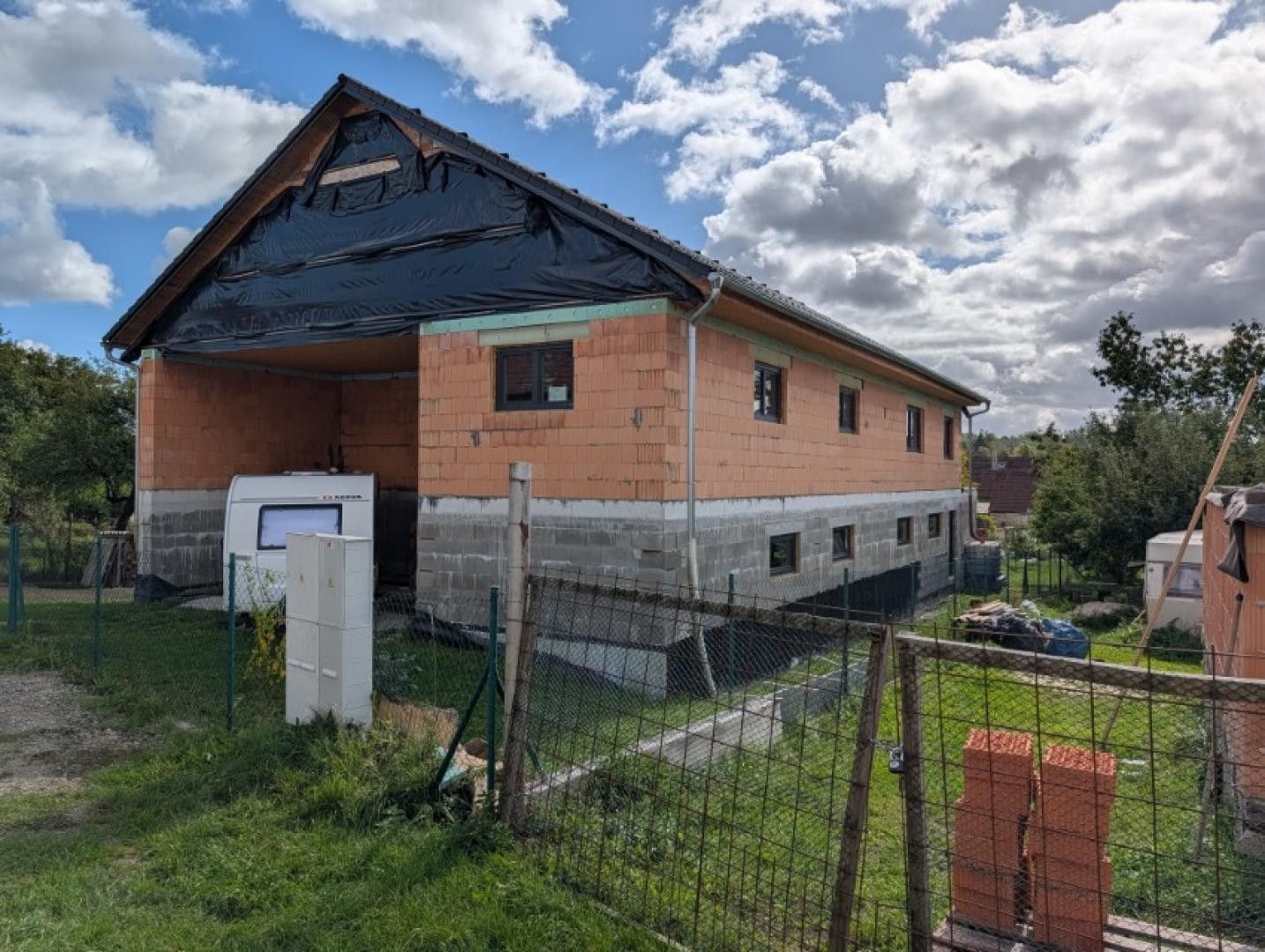 Rodinné domy, Skály, 401 m² - 2