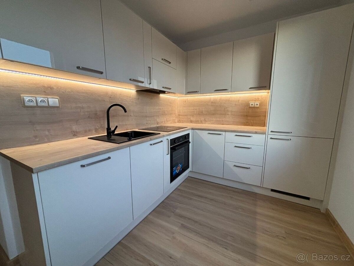 Byty, Karviná, 735 06