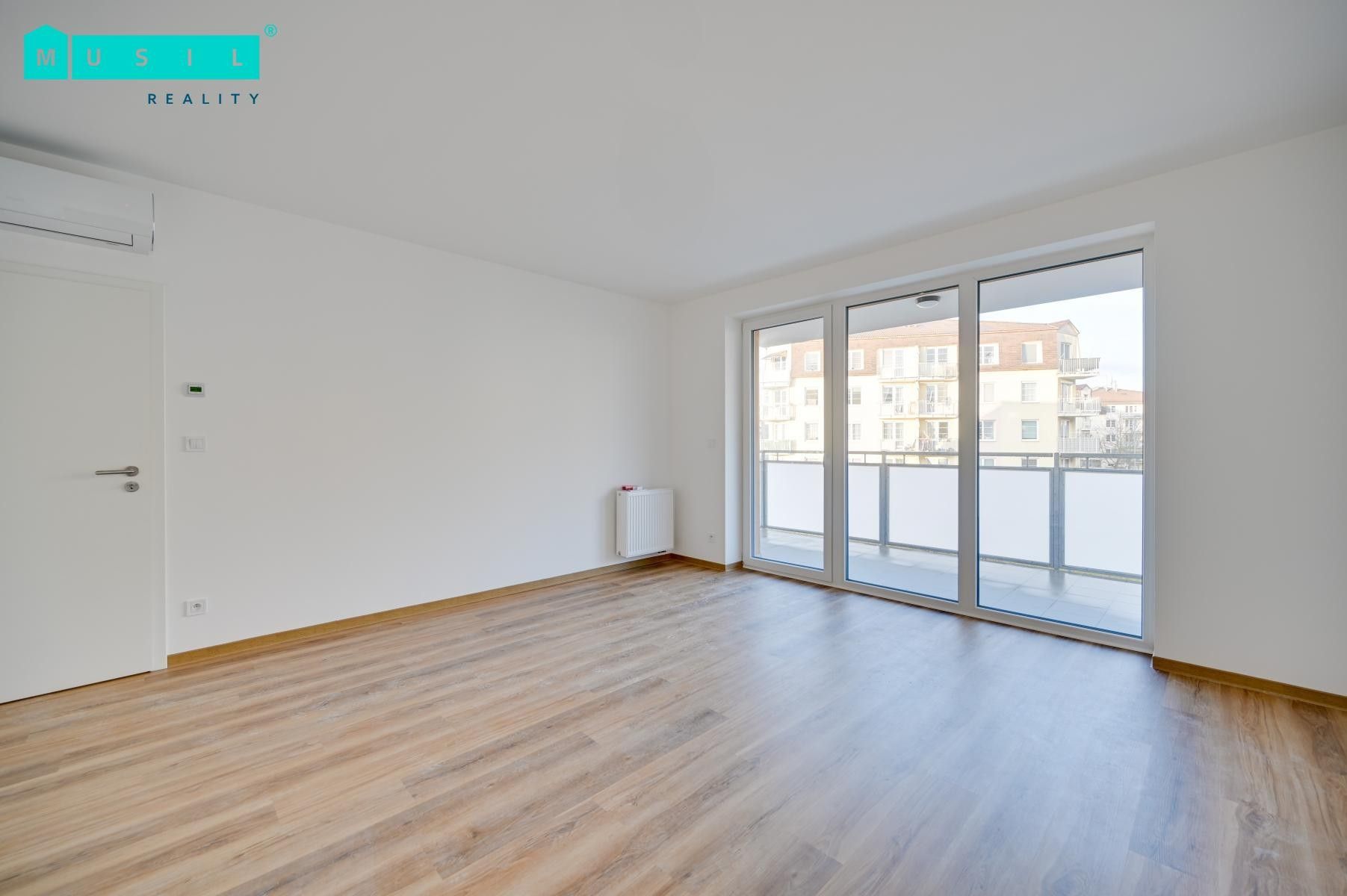 Pronájem byt 2+kk - Jižní, Olomouc, 65 m²