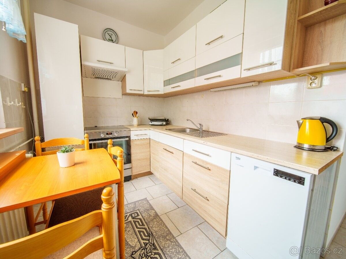 Byty, Rožnov pod Radhoštěm, 756 61