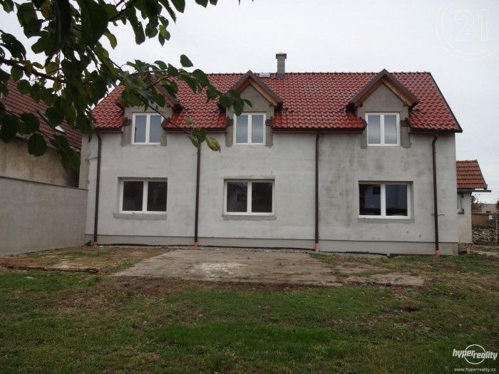 Prodej dům - Na Osice, Zlatníky-Hodkovice, Hodkovice, 190 m²