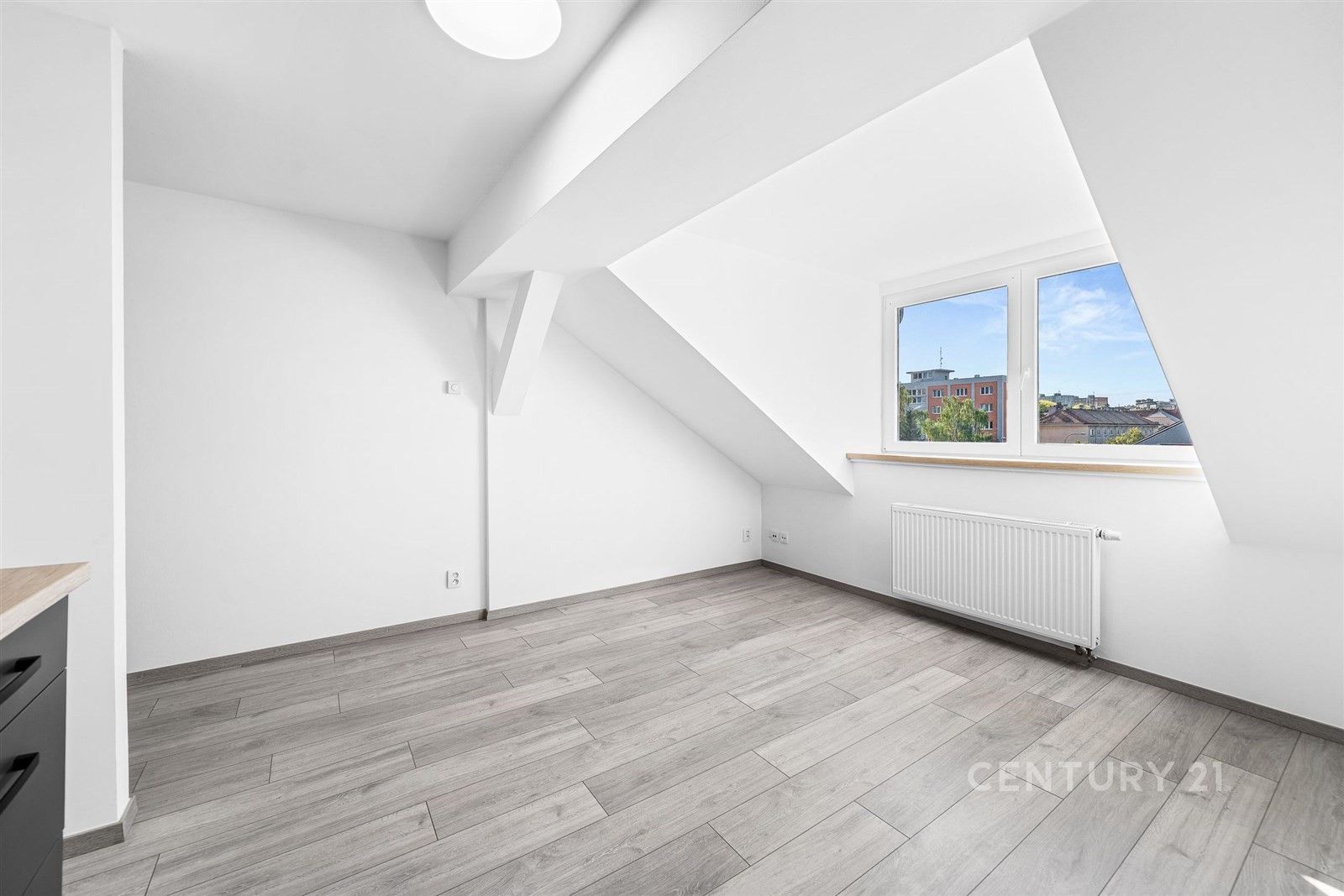 Byt 2+kk · 37 m² · Rokycanská, Plzeň - 3