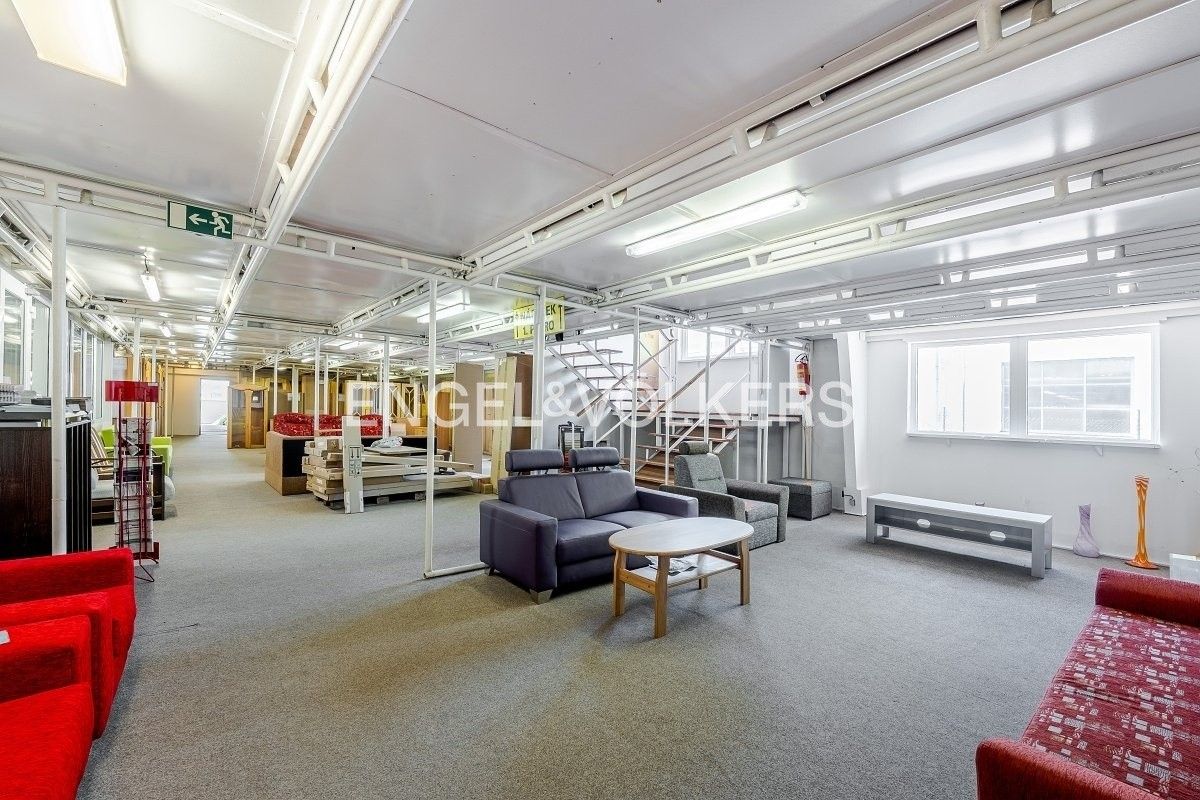 Pronájem kancelář - Poděbradská, Nymburk, 2 m²