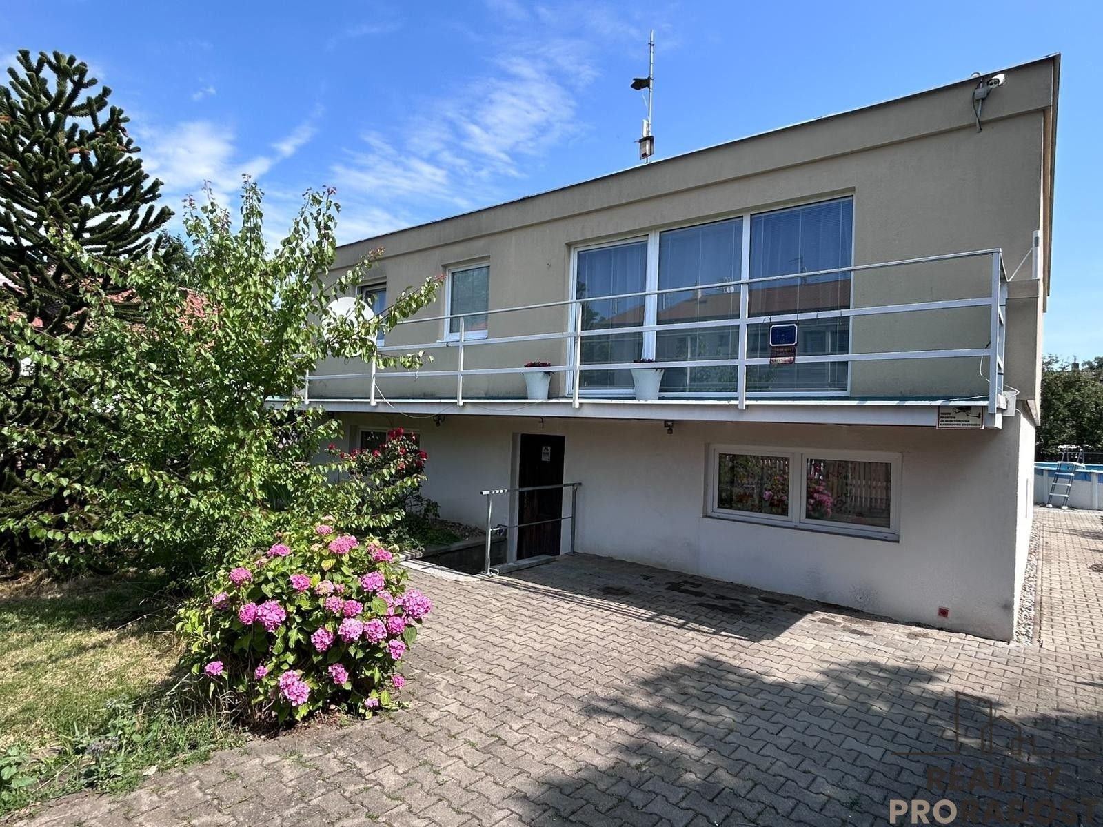 Prodej obchodní prostory - Vačkářova, Praha, 216 m²