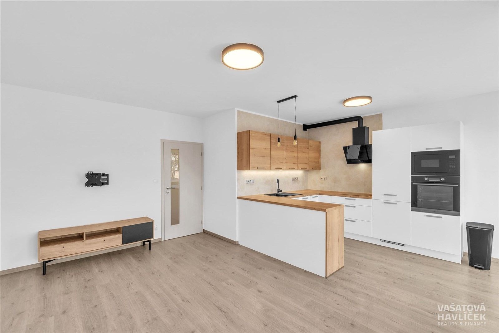 2+kk, K Meteoru , Hradec Králové, 60 m²