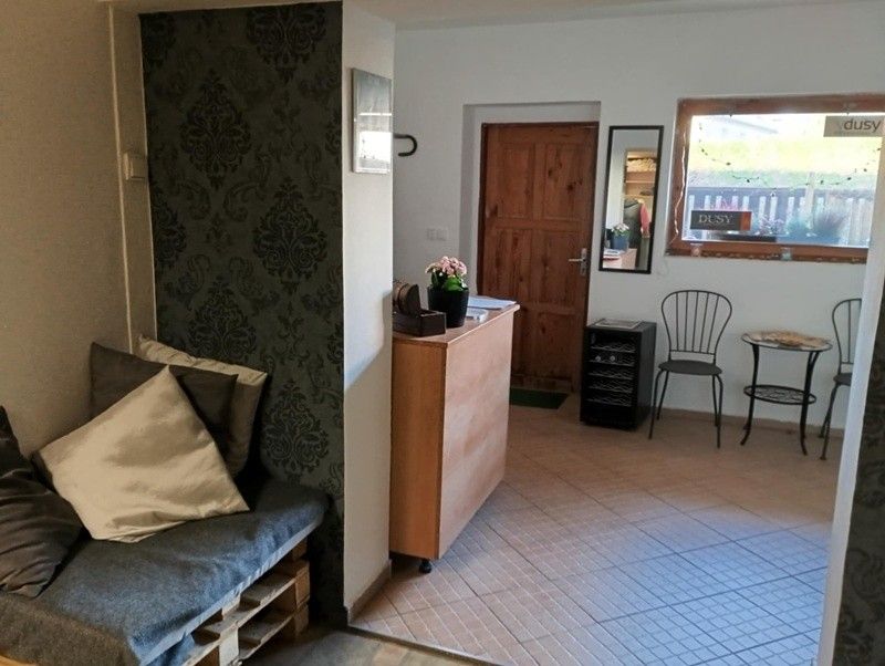 Kanceláře, Roztoky, 252 63