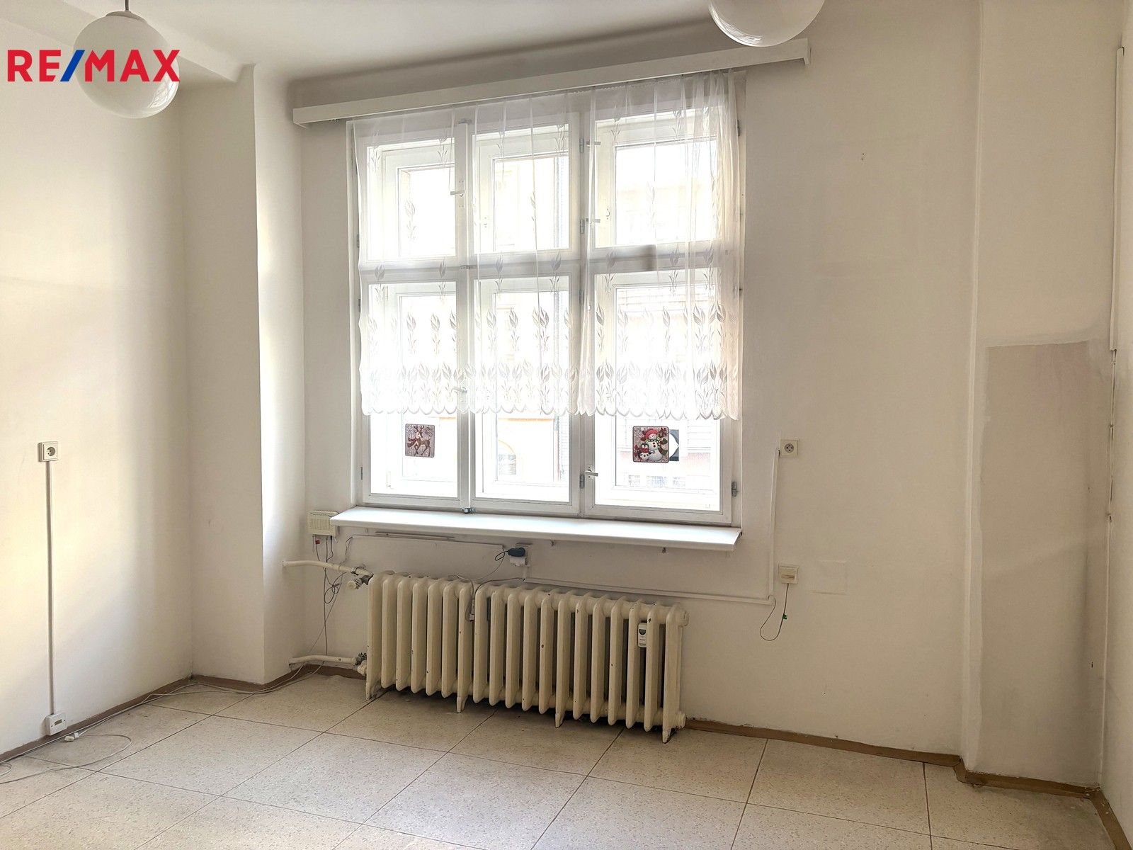 Ostatní, Dejvická, Praha, 42 m²