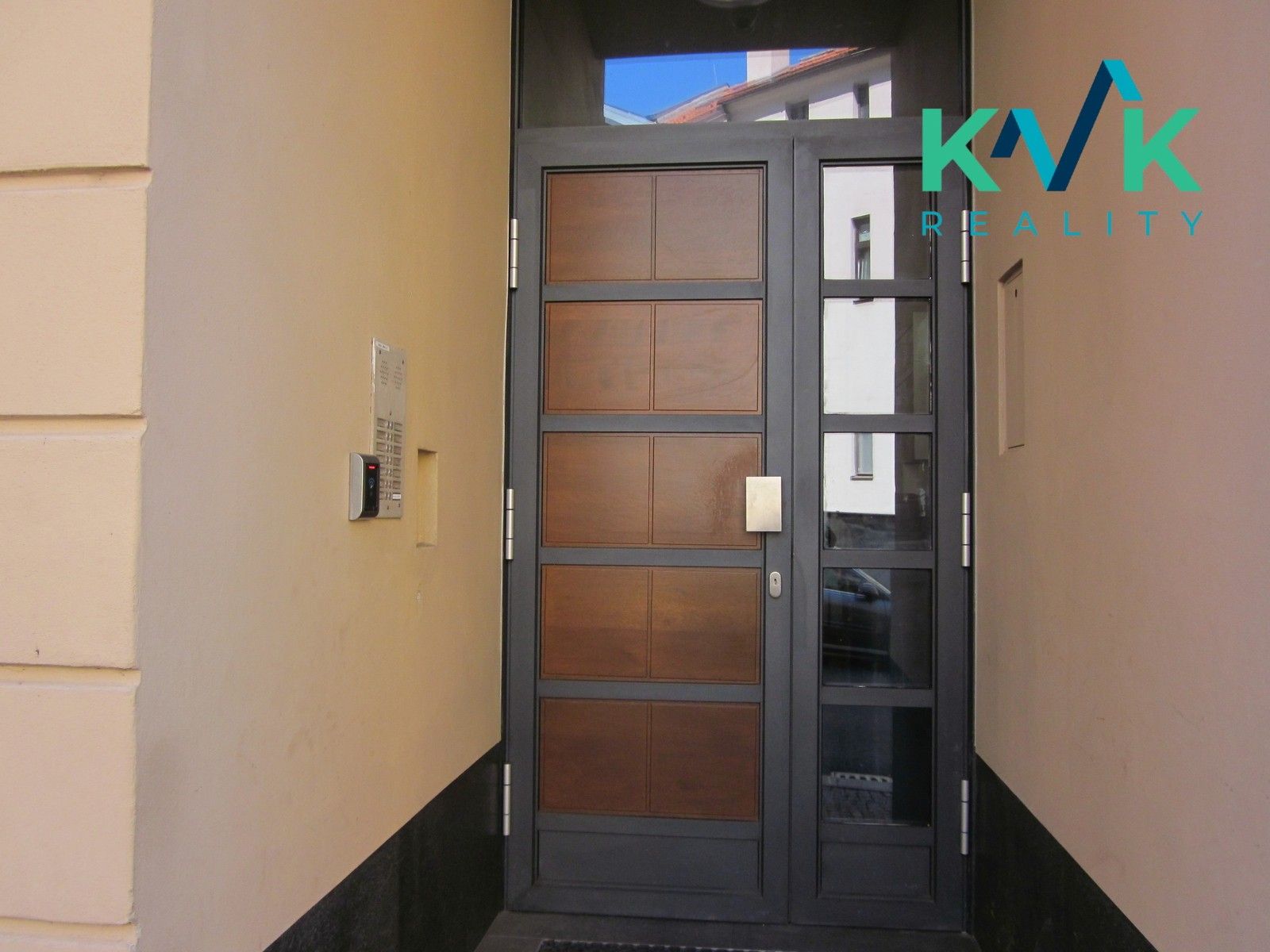 Obchodní prostory, Krále Jiřího, Karlovy Vary, 20 m² - 2