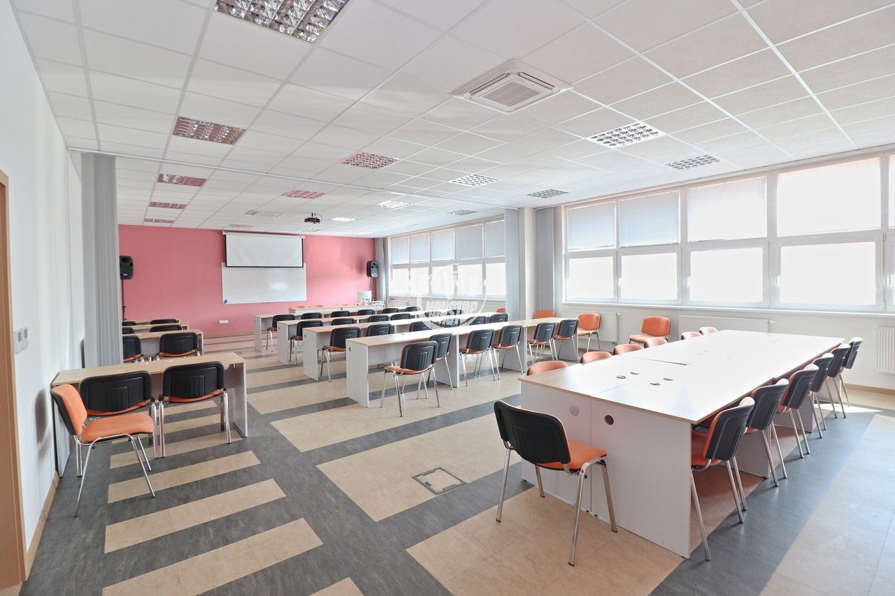 Kanceláře, Pávovská, Jihlava, 400 m²