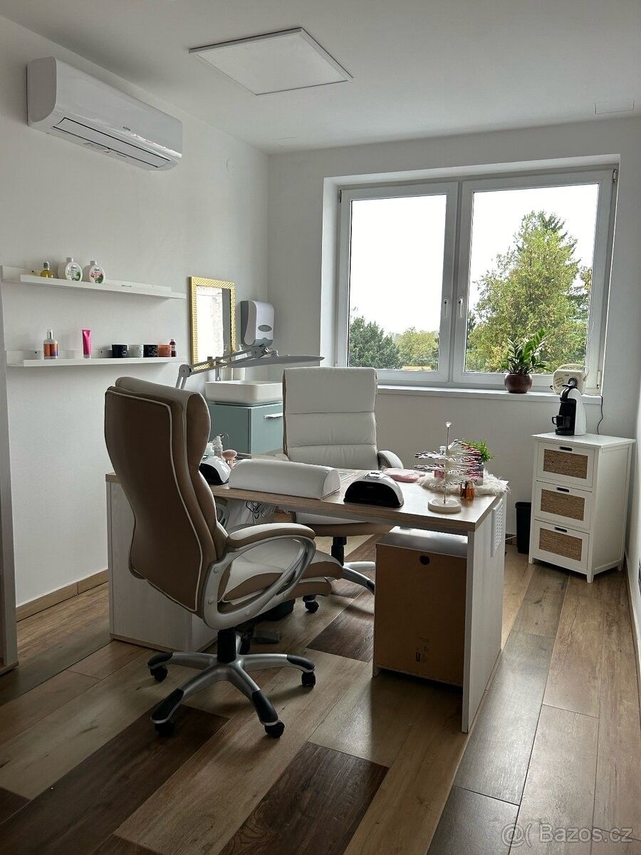 Kanceláře, Uherské Hradiště, 686 01