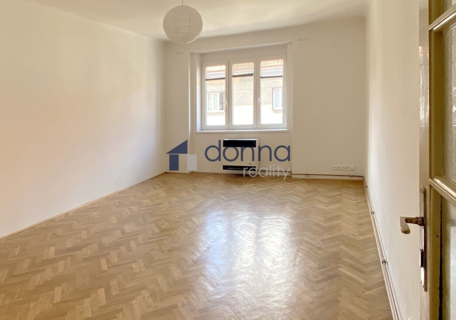 1+kk, Za poštou, Praha Strašnice, 30 m² - 1