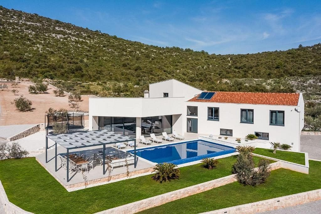 Rodinný dům · 310 m² · Trogir, Splitsko-dalmatinska županija, Chorvatsko - 2