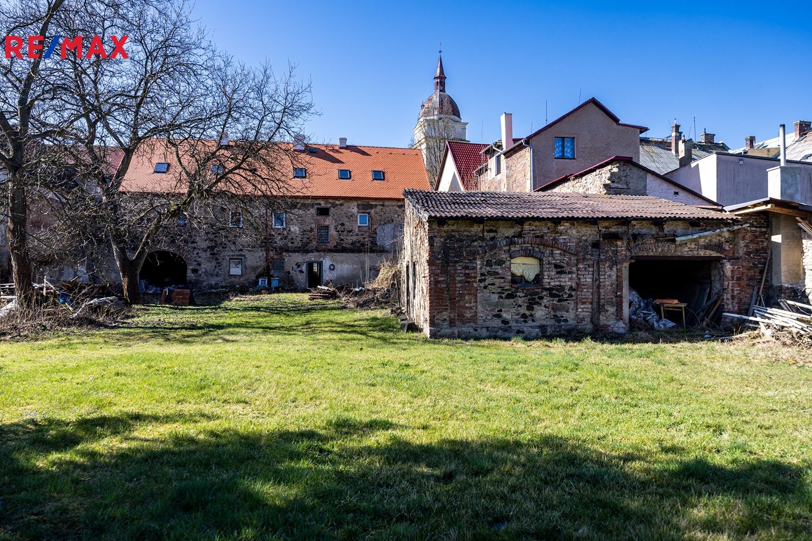 Prodej rodinný dům - Husovo náměstí 191, Chabařovice, 500 m²