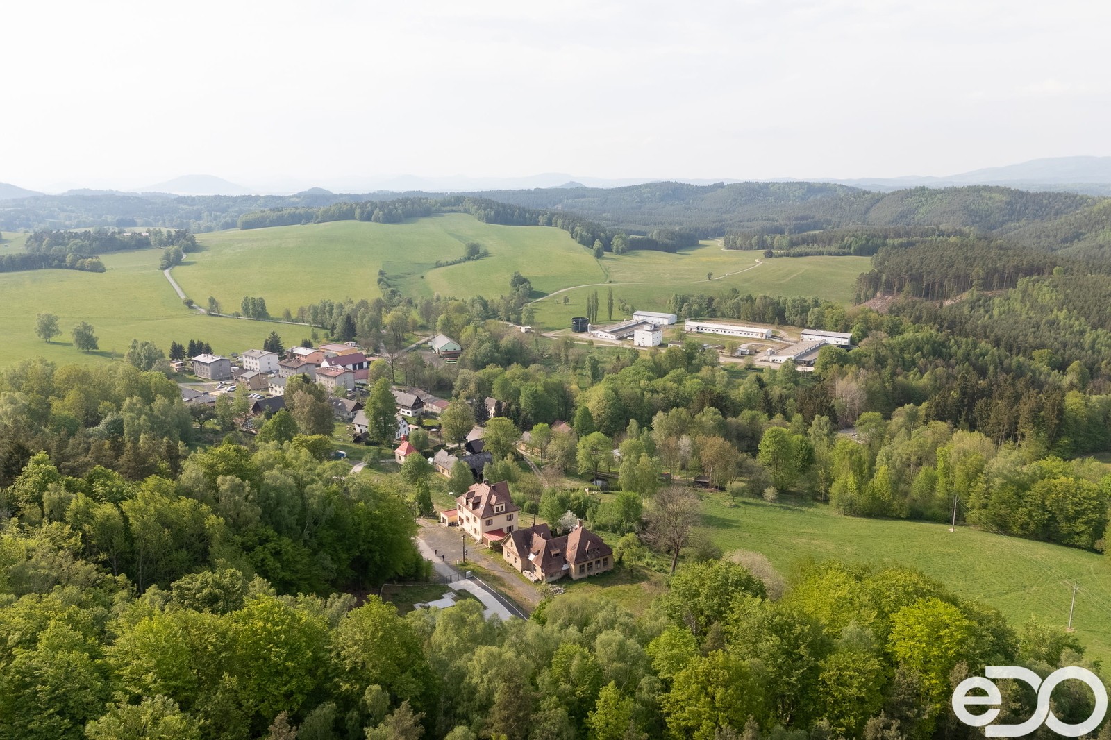 Prodej rodinný dům - Ralsko Náhlov, 279 m² - 5
