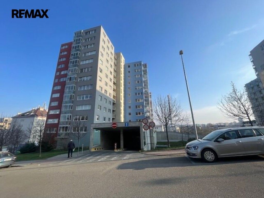 Ostatní, V dolině 1533, Praha Michle, 14 m² - 1
